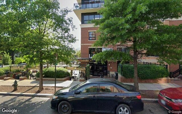 Street view of ROUND Cafe | coffee & tea mocktails