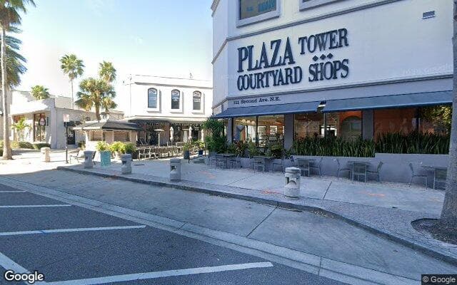 Street view of Paradeco Coffee Roasters