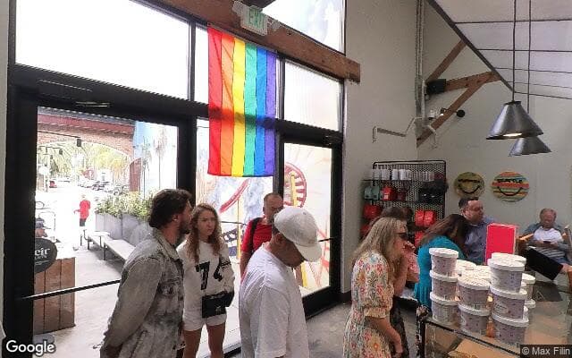 Street view of Intelligentsia Coffee Venice