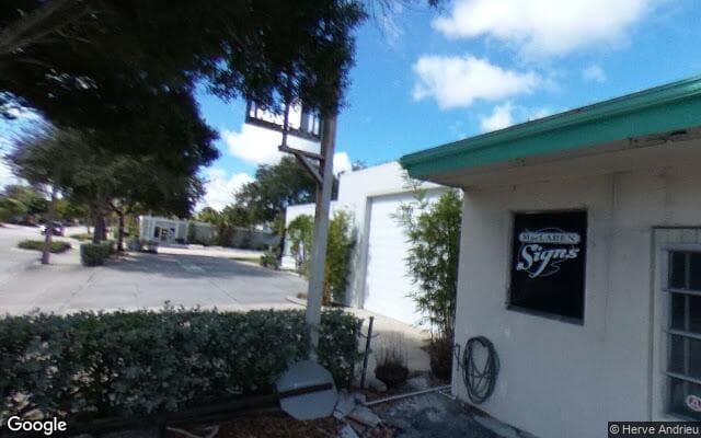 Street view of Subculture Coffee Delray